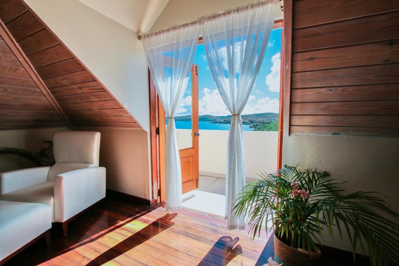 The Hideaway At Hughes Point Freetown Village Exterior photo