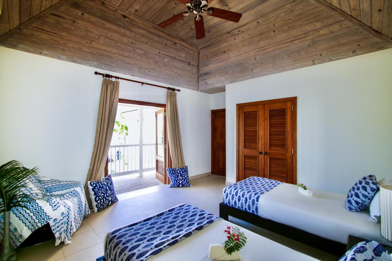 The Hideaway At Hughes Point Freetown Village Exterior photo