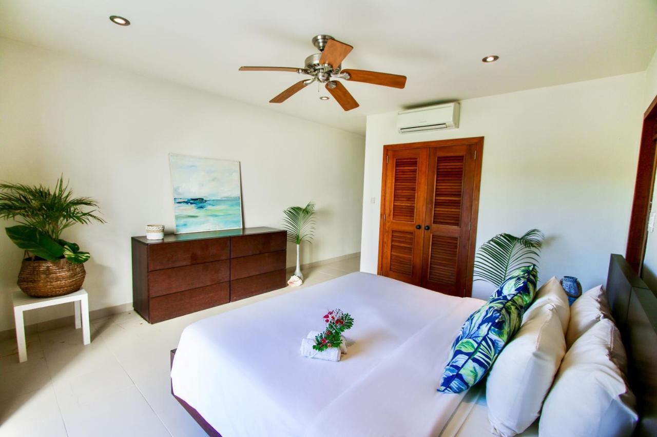 The Hideaway At Hughes Point Freetown Village Exterior photo
