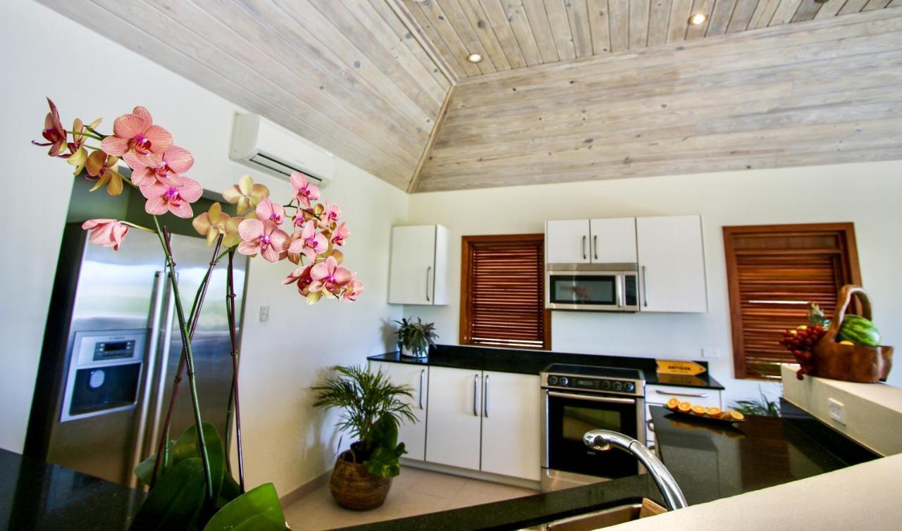 The Hideaway At Hughes Point Freetown Village Exterior photo