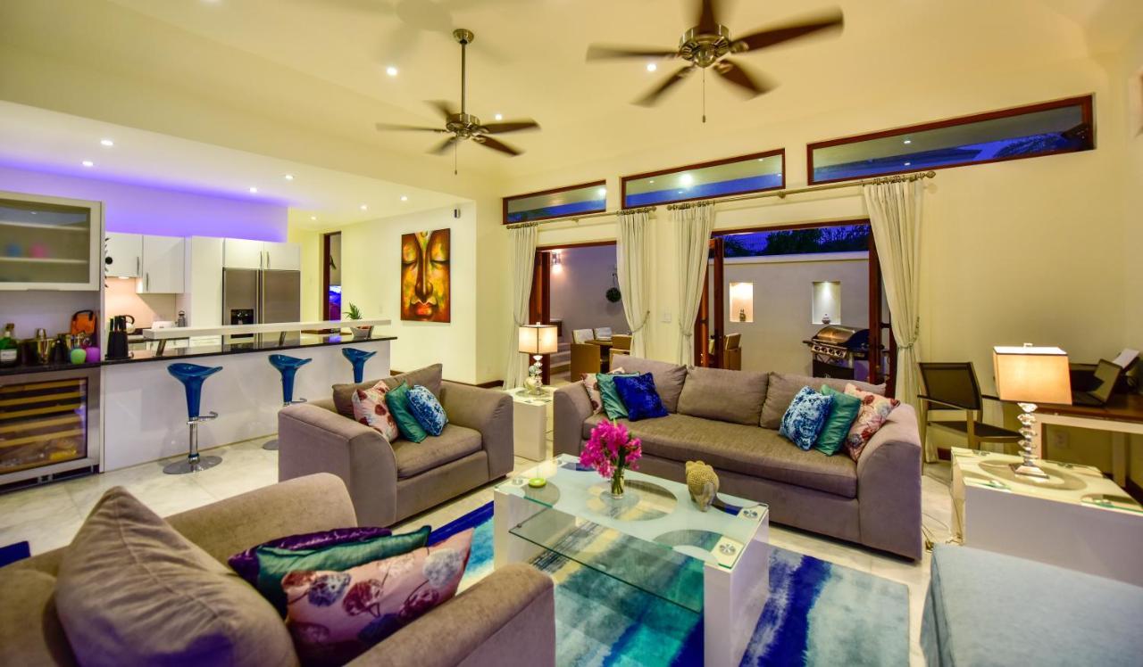 The Hideaway At Hughes Point Freetown Village Exterior photo
