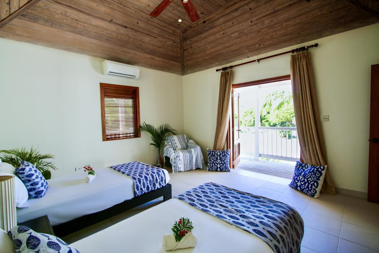 The Hideaway At Hughes Point Freetown Village Exterior photo