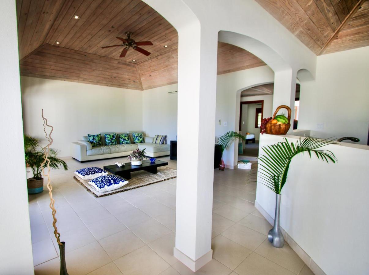 The Hideaway At Hughes Point Freetown Village Exterior photo